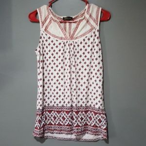 Sleeveless blouse